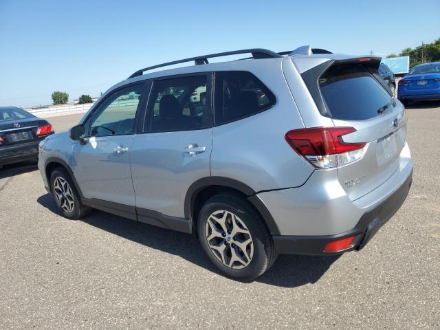  SUBARU FORESTER 2019 Серебристый