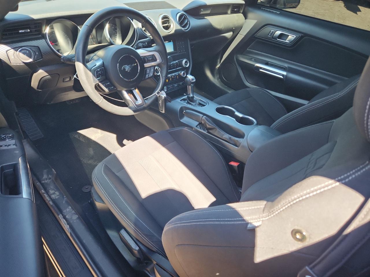 2022 Ford Mustang VIN: 1FA6P8TH5N5150921 Lot: 70417585