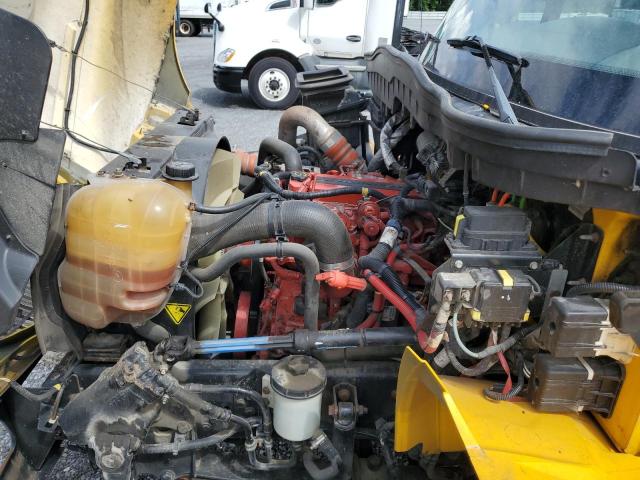 2017 INTERNATIONAL 4300