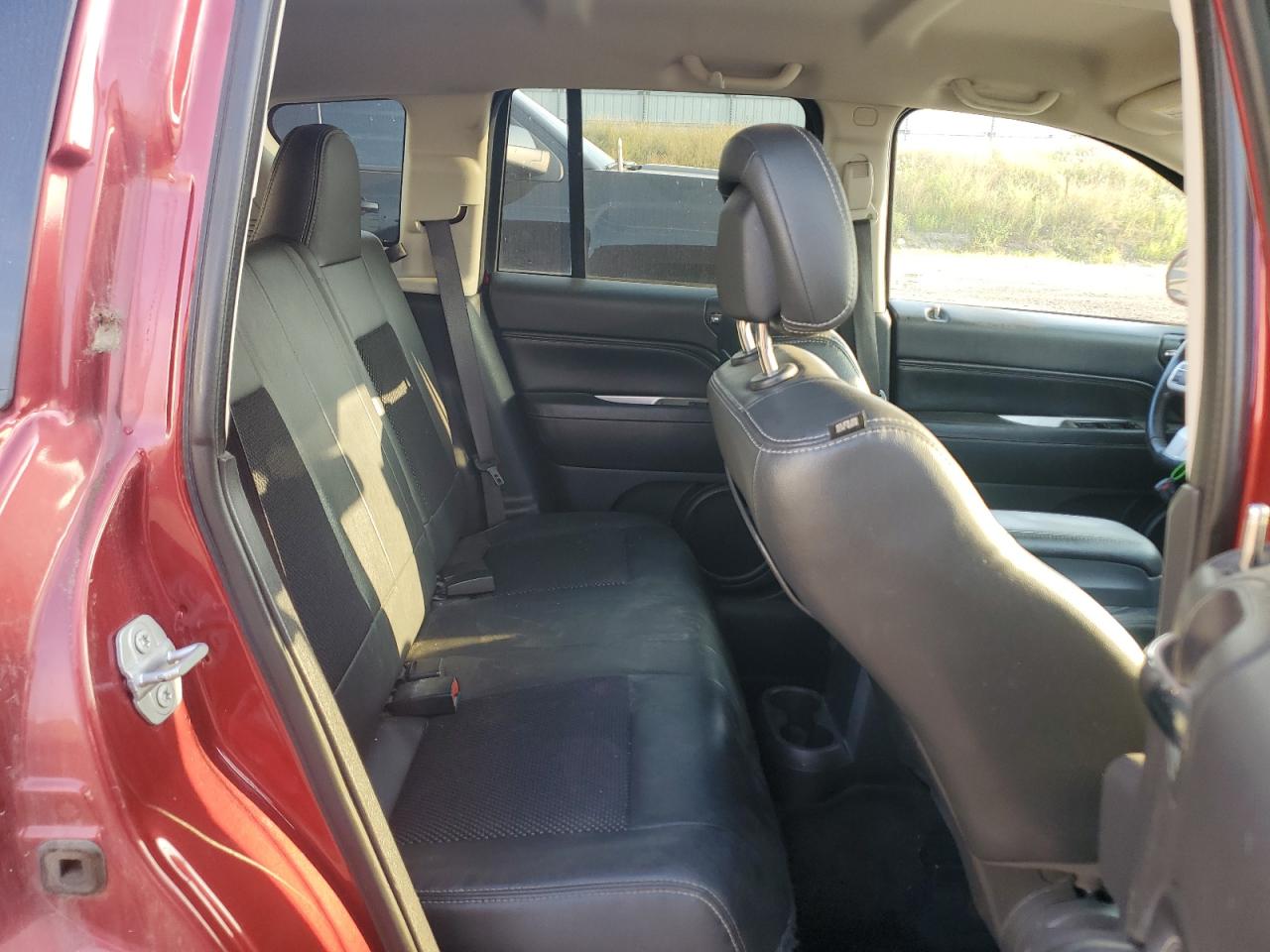 2017 Jeep Compass Latitude VIN: 1C4NJDEB1HD121614 Lot: 67962535