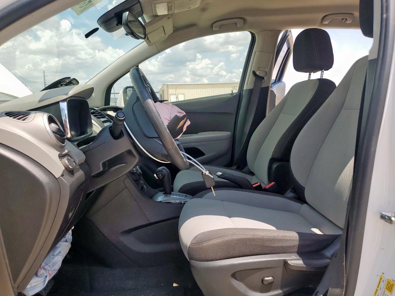 2016 Chevrolet Trax Ls VIN: KL7CJKSBXGB684782 Lot: 68719005