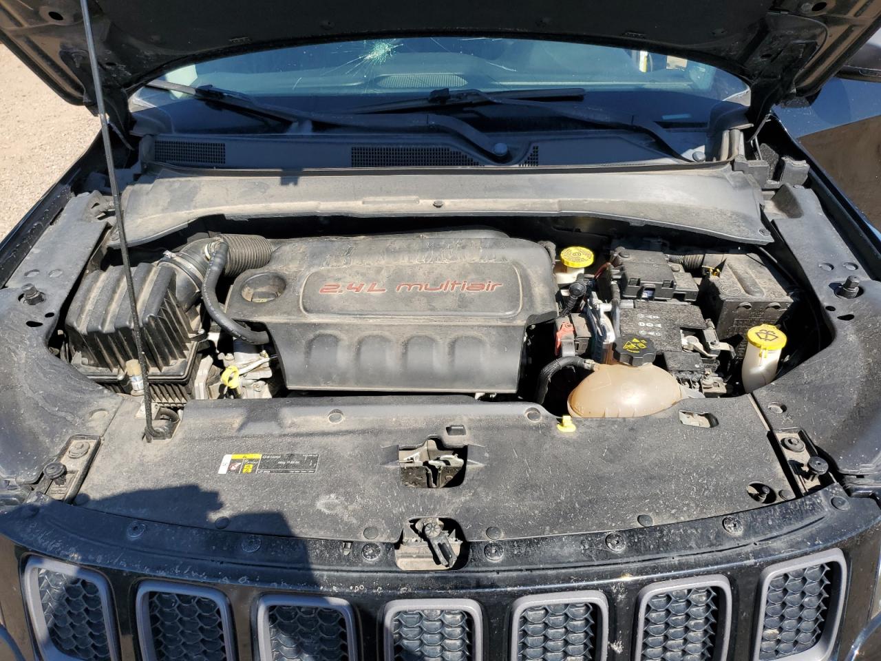 2018 Jeep Compass Trailhawk VIN: 3C4NJDDB8JT129064 Lot: 68223505