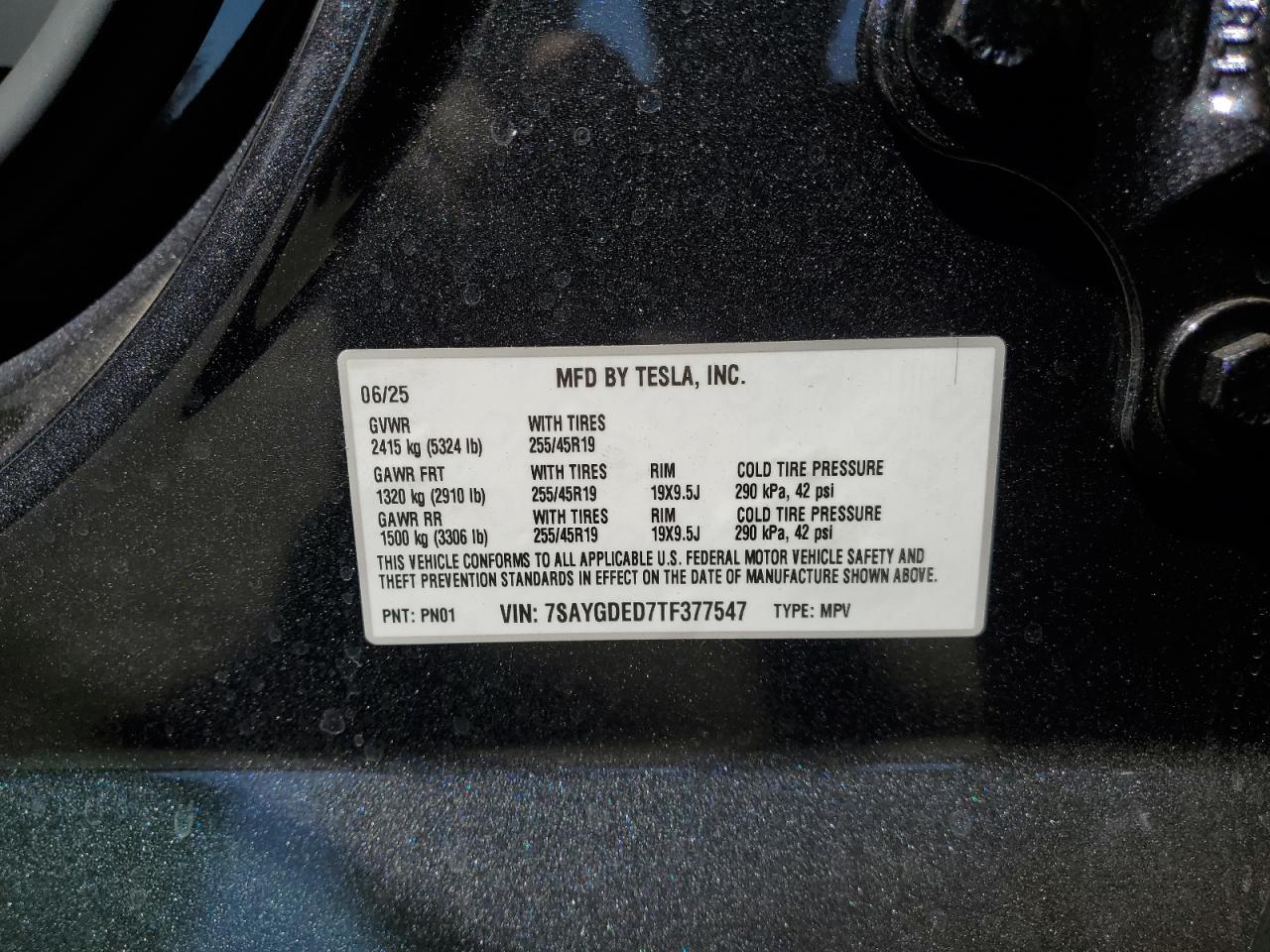 2026 Tesla Model Y VIN: 7SAYGDED7TF377547 Lot: 70694255