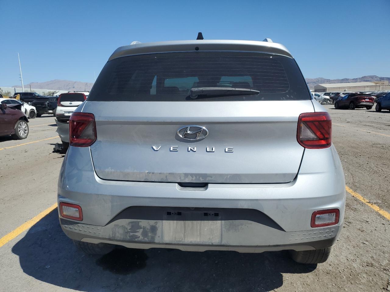 2021 Hyundai Venue Sel VIN: KMHRC8A30MU104522 Lot: 69396145