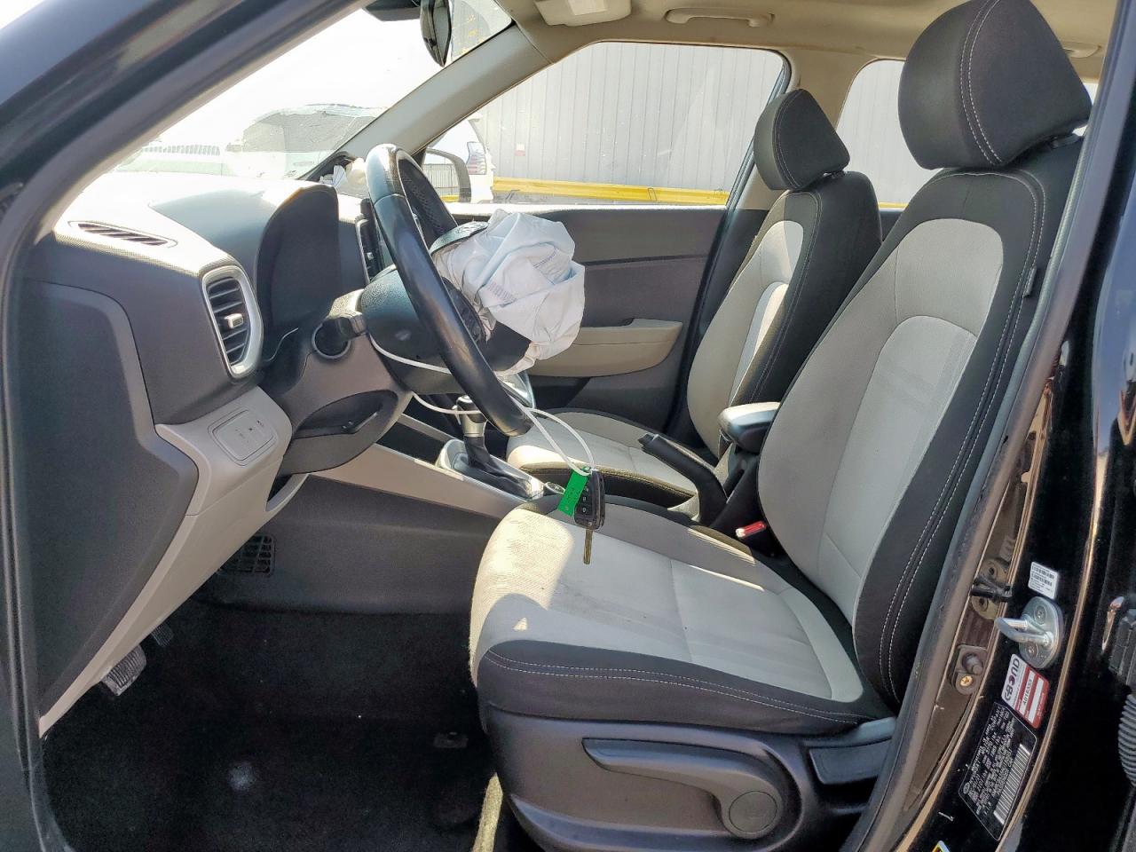 2022 Hyundai Venue Sel VIN: KMHRC8A35NU158951 Lot: 67755615