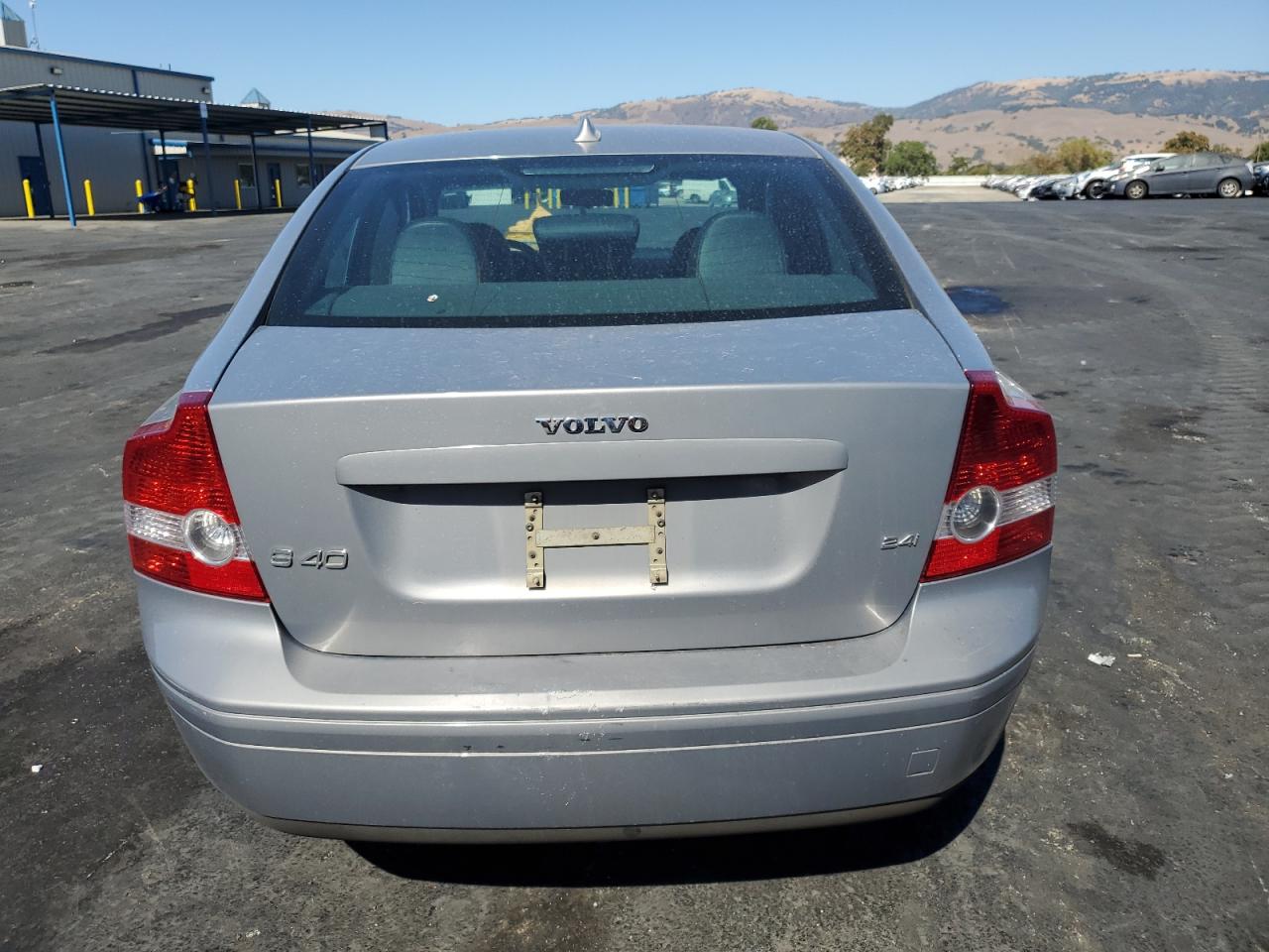 2006 Volvo S40 2.4I VIN: YV1MS390X62150642 Lot: 70001335