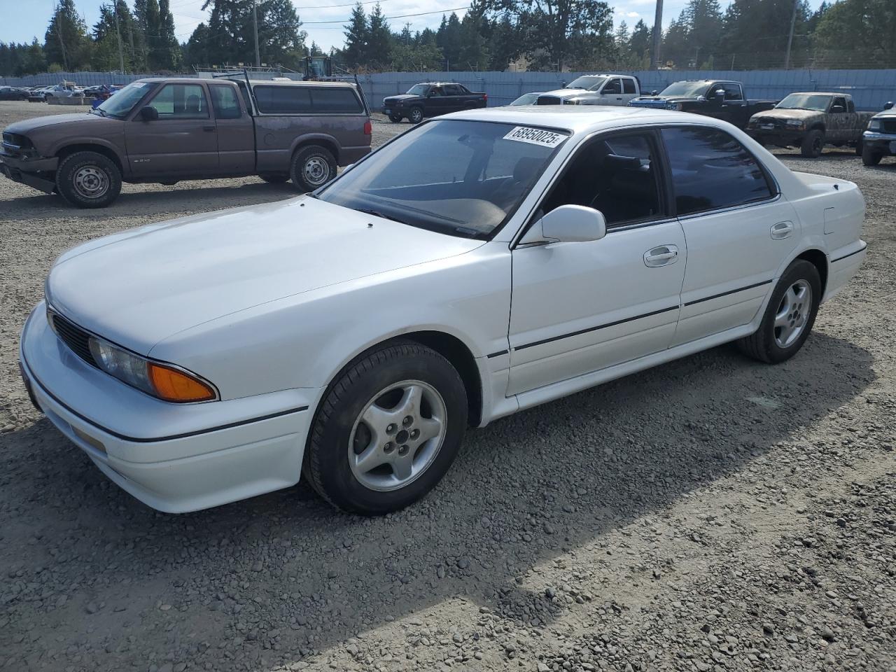 JA3XC57B0NY018192 MITSUBISHI DIAMANTE Photo 1