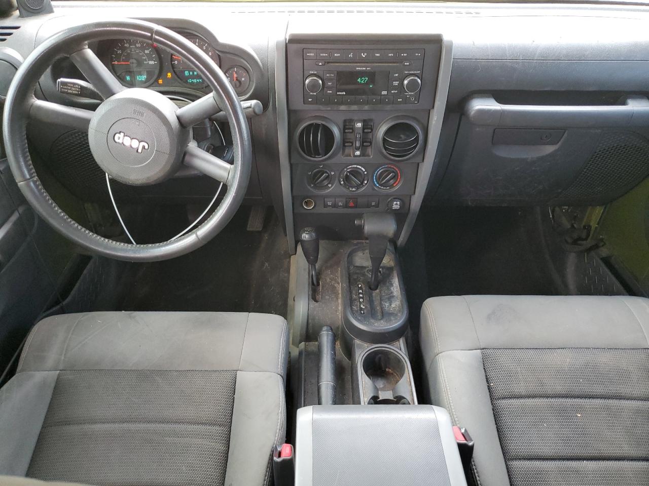 2008 Jeep Wrangler Unlimited X VIN: 1J4GA39148L571682 Lot: 68510835