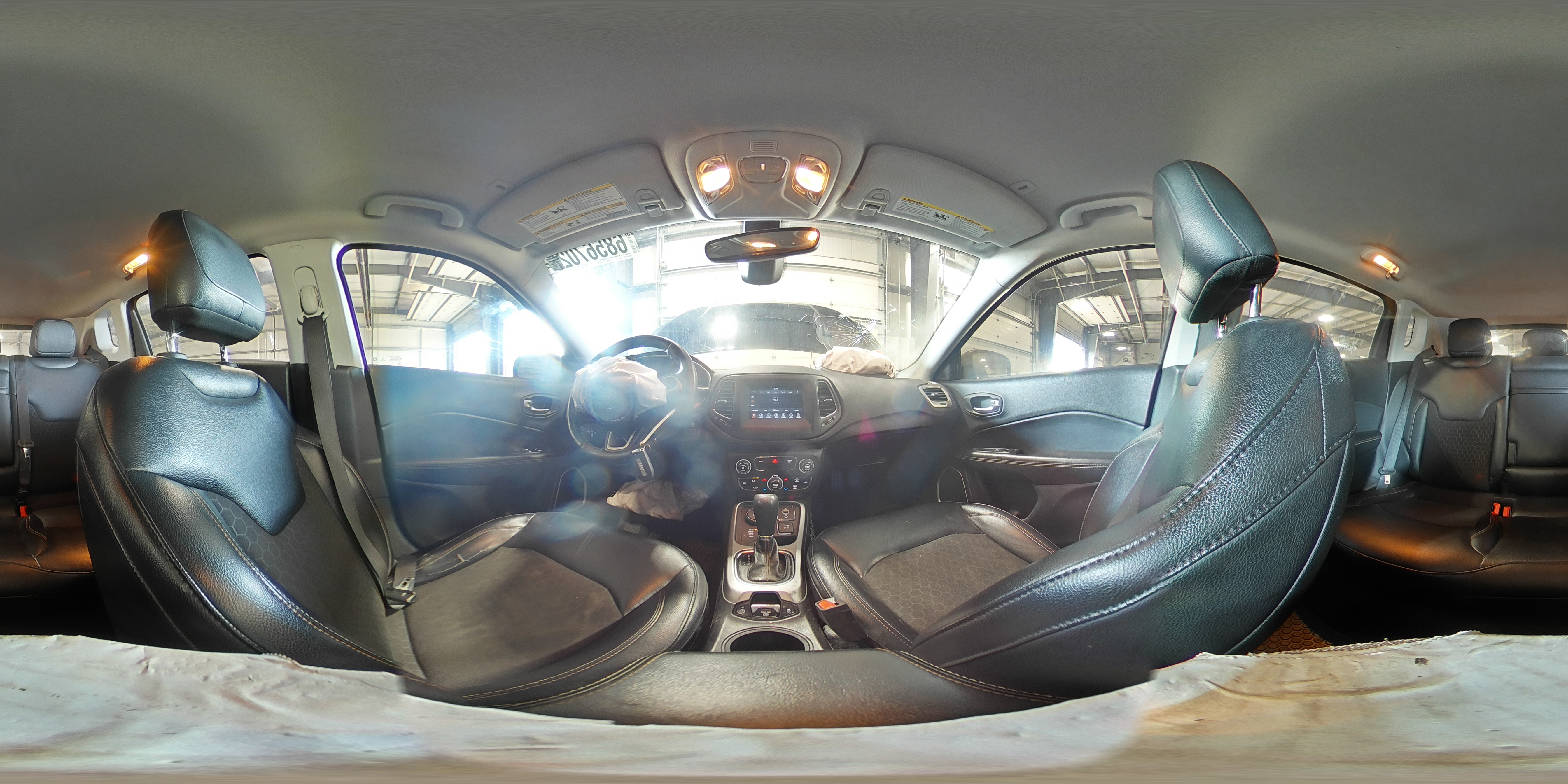 2018 Jeep Compass Latitude VIN: 3C4NJDBB3JT176683 Lot: 68567025