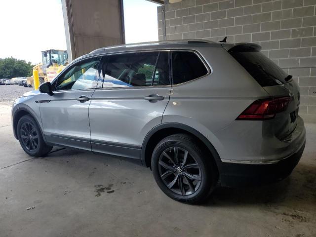  VOLKSWAGEN TIGUAN 2022 Серебристый