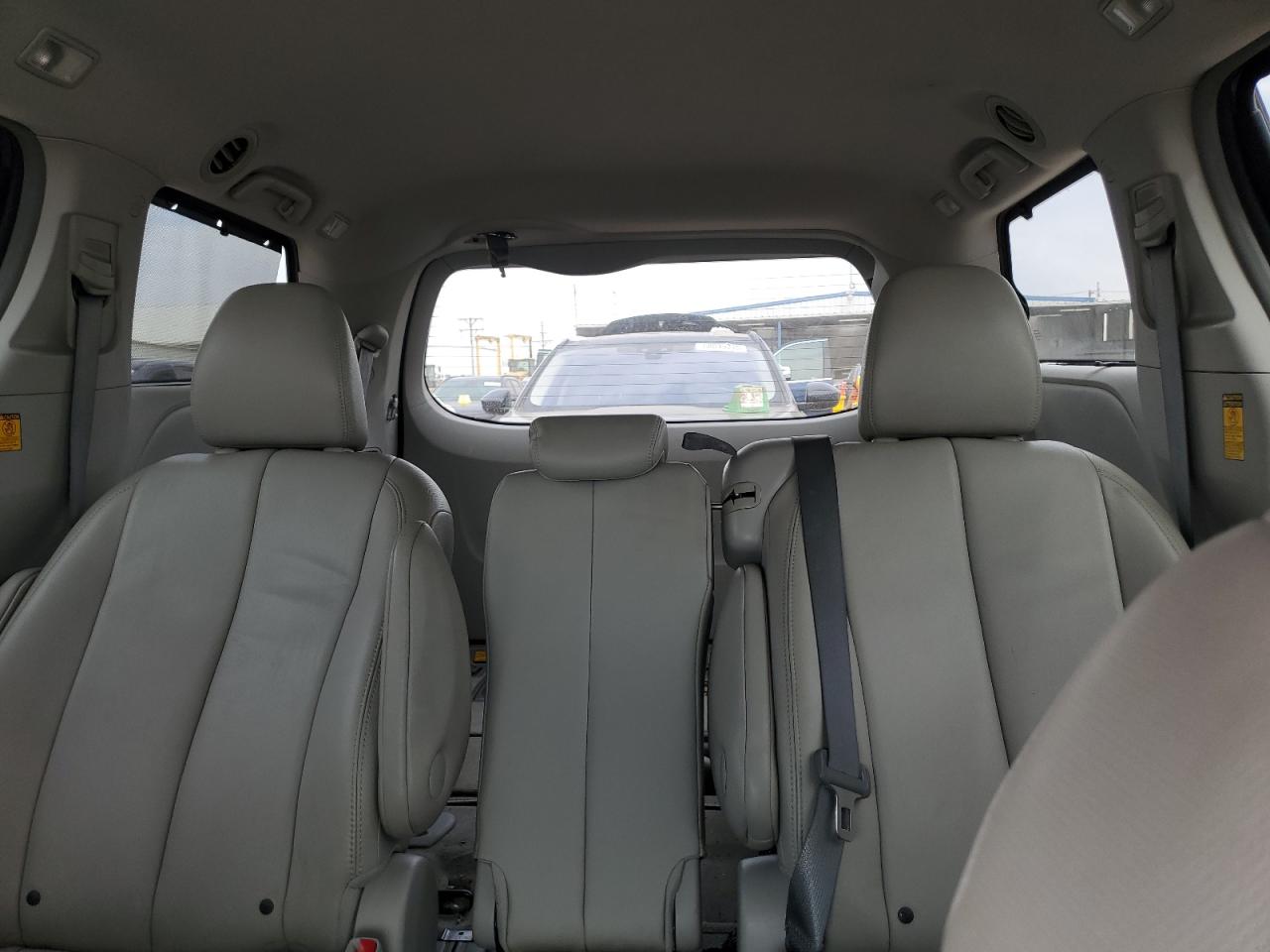 2013 Toyota Sienna Xle VIN: 5TDYK3DC3DS310035 Lot: 68020445
