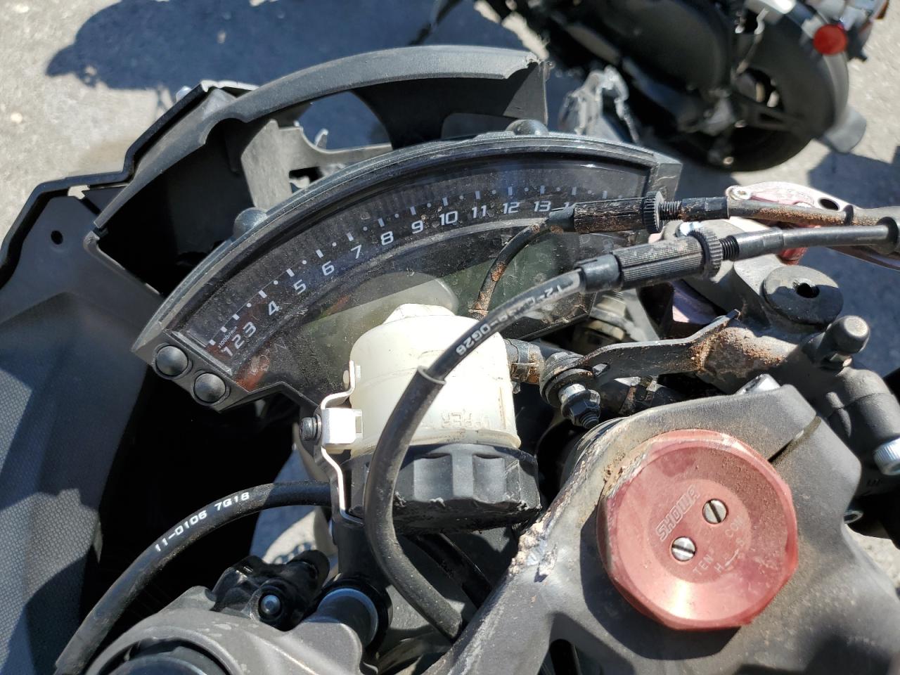 2011 Kawasaki Zx1000 J VIN: JKAZXCJ16BA000720 Lot: 69458945