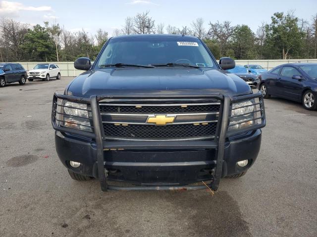  CHEVROLET SUBURBAN 2013 Czarny