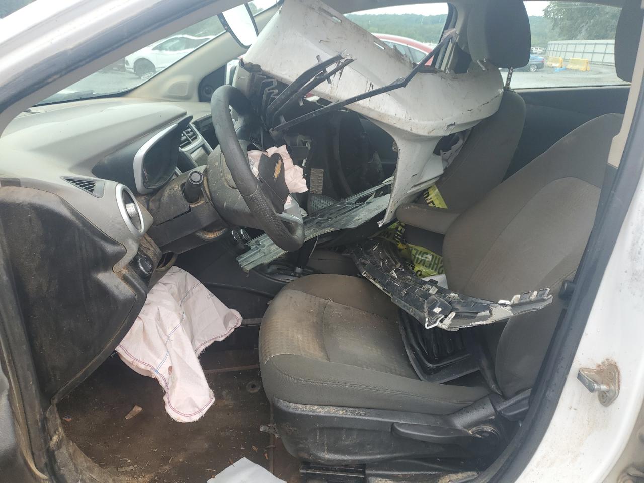 2019 Chevrolet Sonic Ls VIN: 1G1JB5SB4K4100990 Lot: 68364575