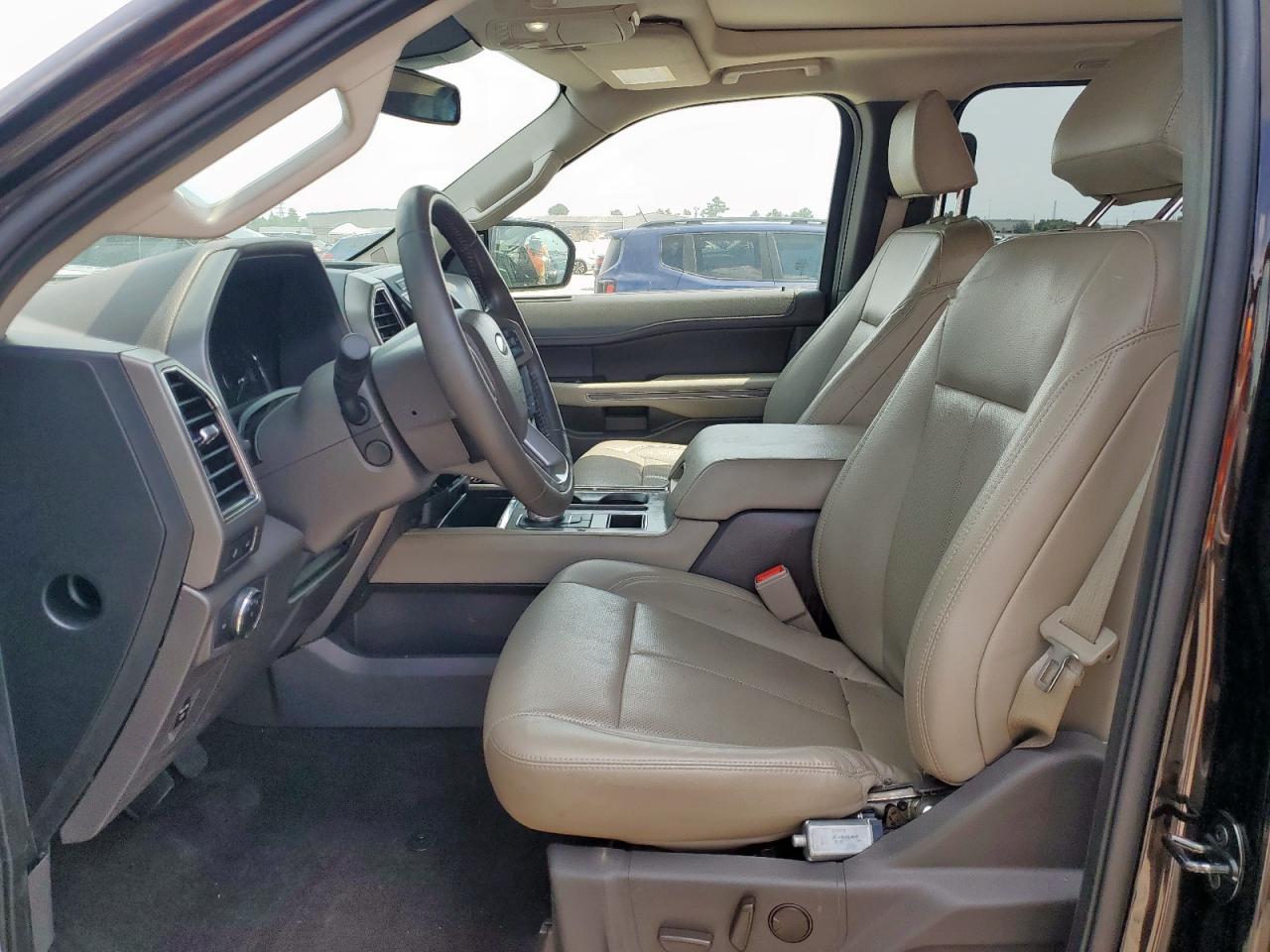 2021 Ford Expedition Xlt VIN: 1FMJU1HT2MEA12054 Lot: 69475145