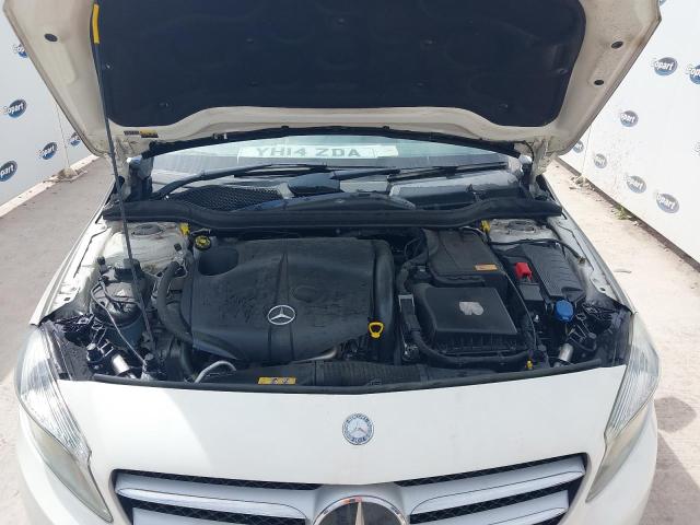 2014 MERCEDES-BENZ A200 SPORT CDI 