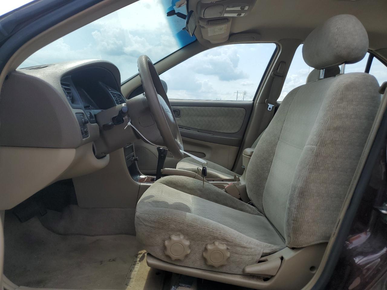 2000 Nissan Altima Xe VIN: 1N4DL01D1YC157577 Lot: 68123445