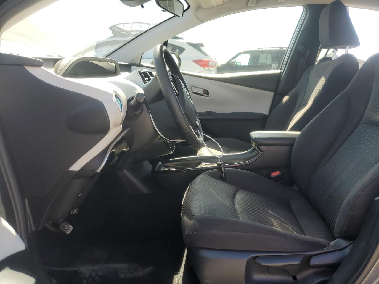 2017 Toyota Prius VIN: JTDKARFU3H3037185 Lot: 67863465