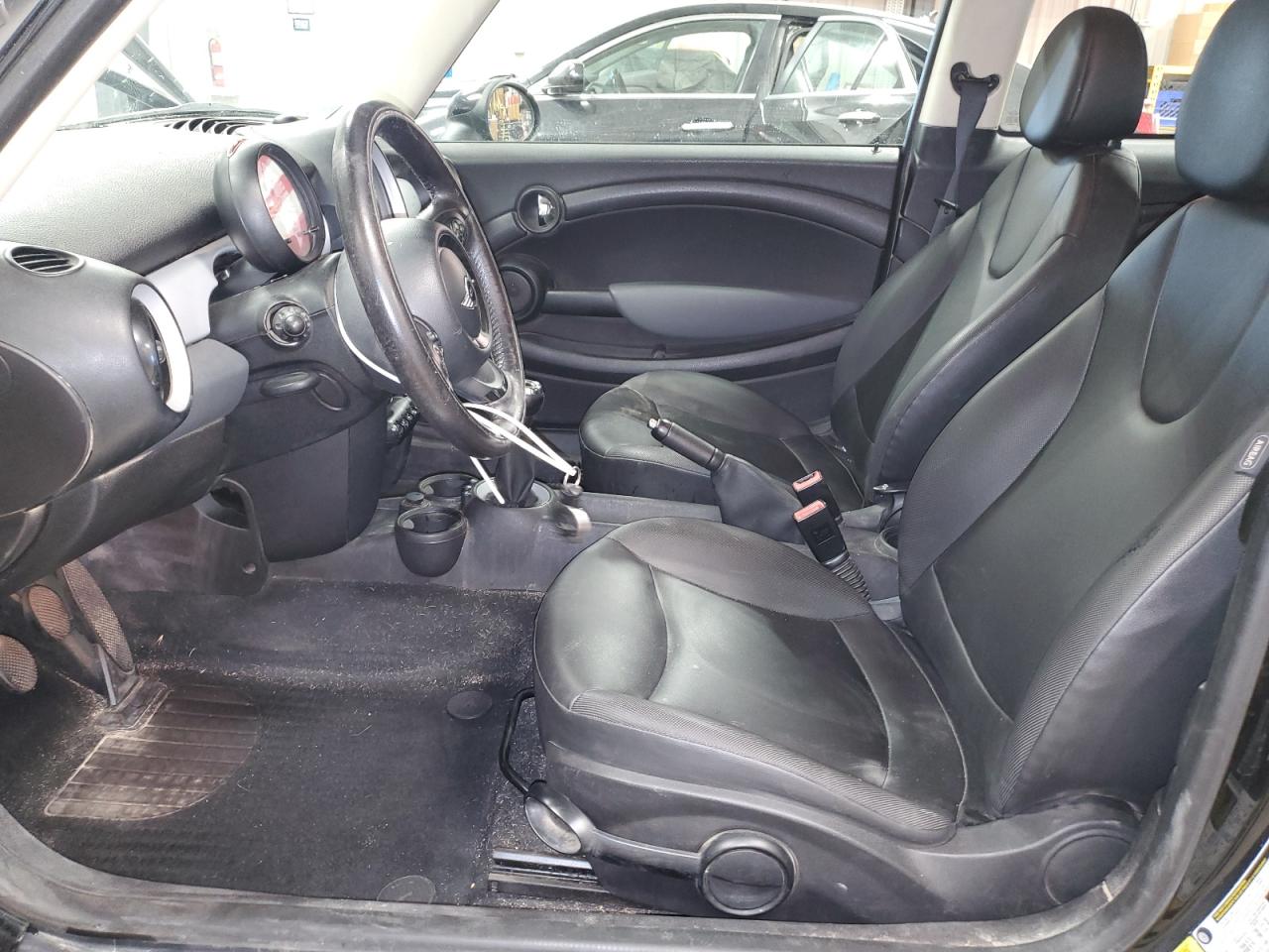 2011 Mini Cooper VIN: WMWSU3C52BT184457 Lot: 69720685