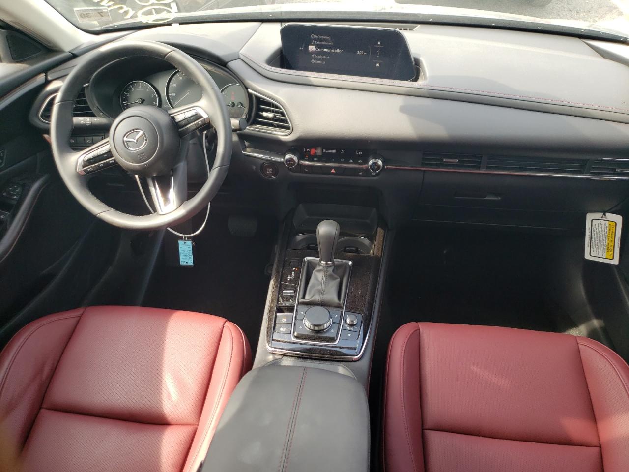 2025 Mazda Cx-30 Preferred VIN: 3MVDMBCM0SM841296 Lot: 68531205