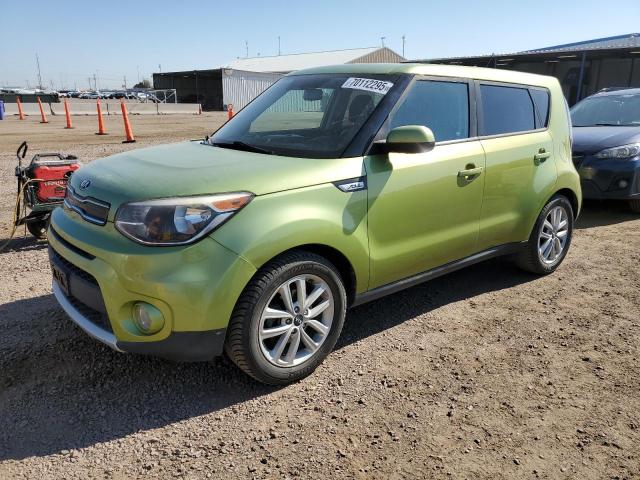  KIA SOUL 2017 Зеленый