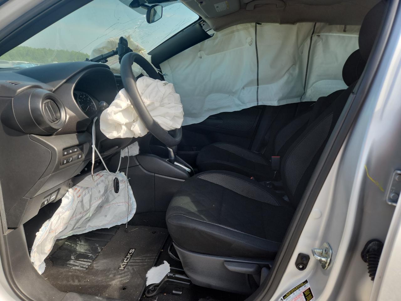 3N1CP5BV5LL531204 2020 Nissan Kicks S