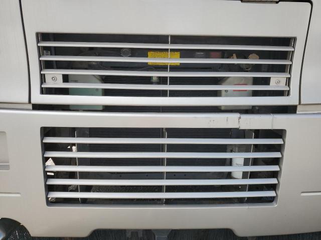 2000 FREIGHTLINER CHASSIS X LINE MOTOR HOME  