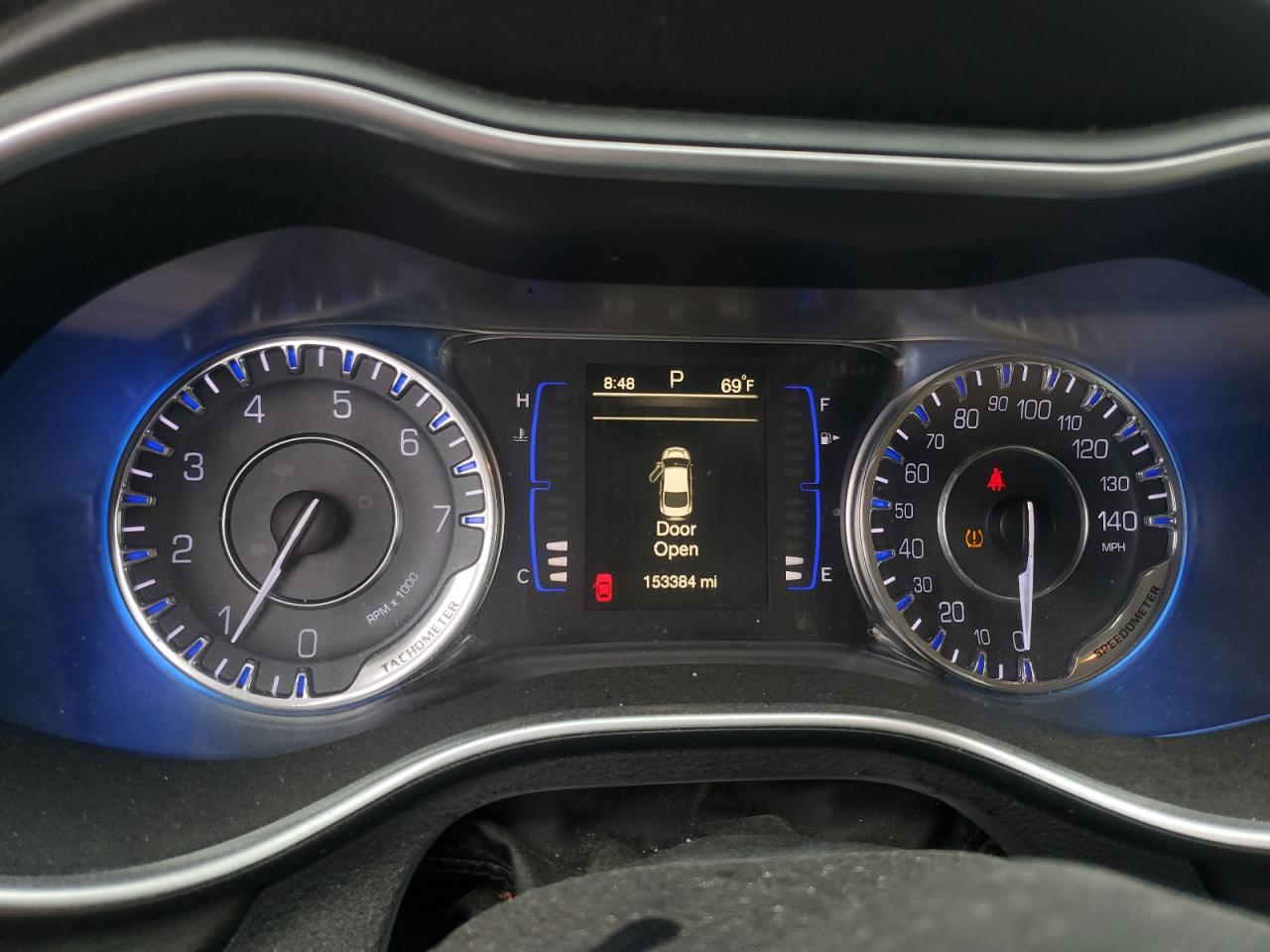 2016 Chrysler 200 Limited VIN: 1C3CCCAB4GN177612 Lot: 69190285