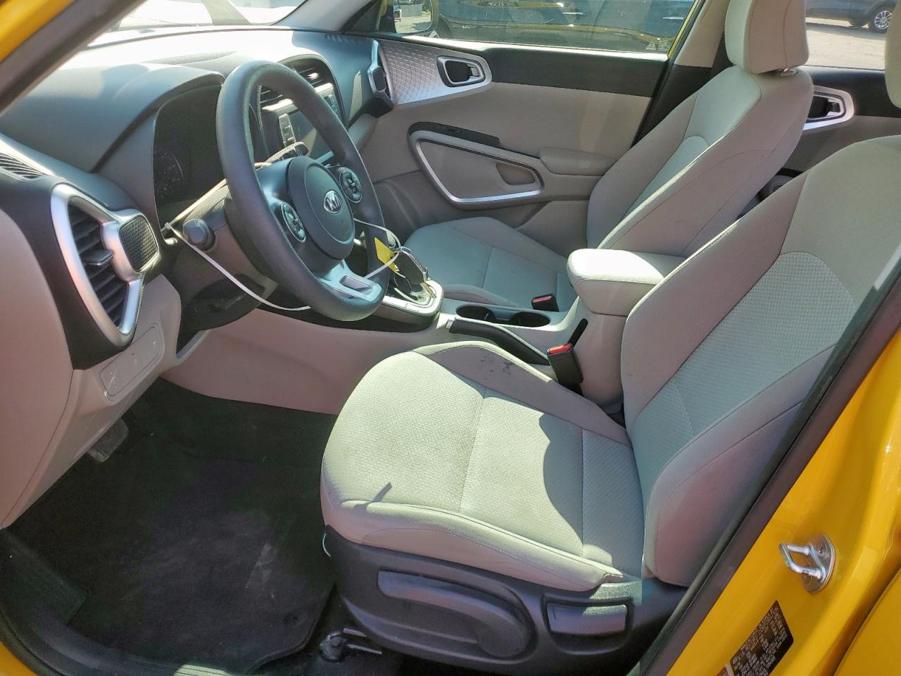 2020 Kia Soul Lx VIN: KNDJ23AU1L7084908 Lot: 68103255