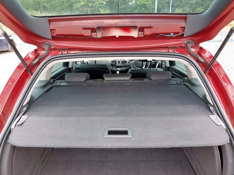2011 RENAULT LAGUNA DY-QUE T-T DCI FAP 