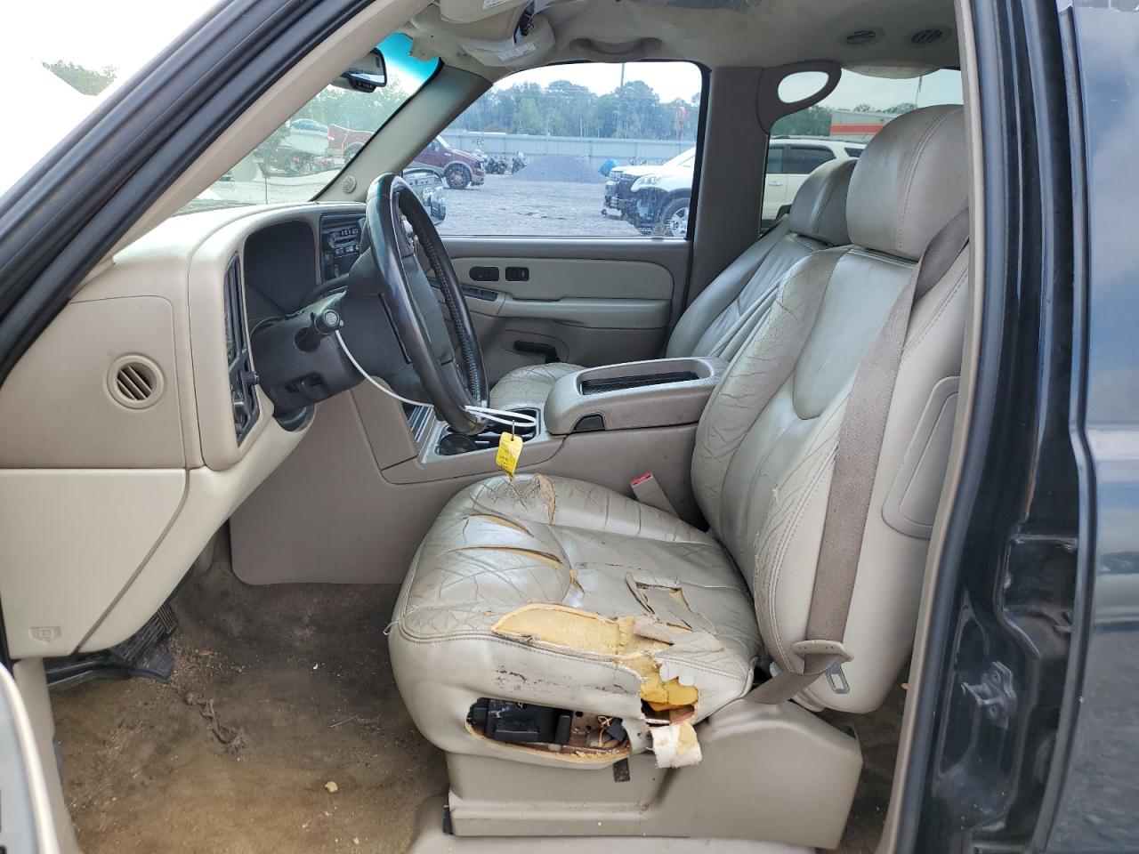 2003 Chevrolet Tahoe C1500 VIN: 1GNEC13Z93R120416 Lot: 70852235