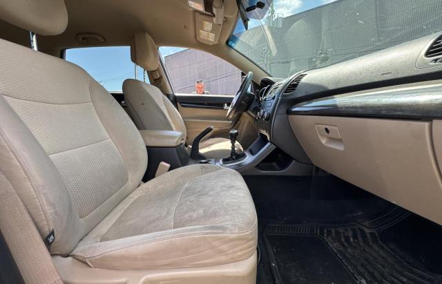 2012 KIA SORENTO BASE  
