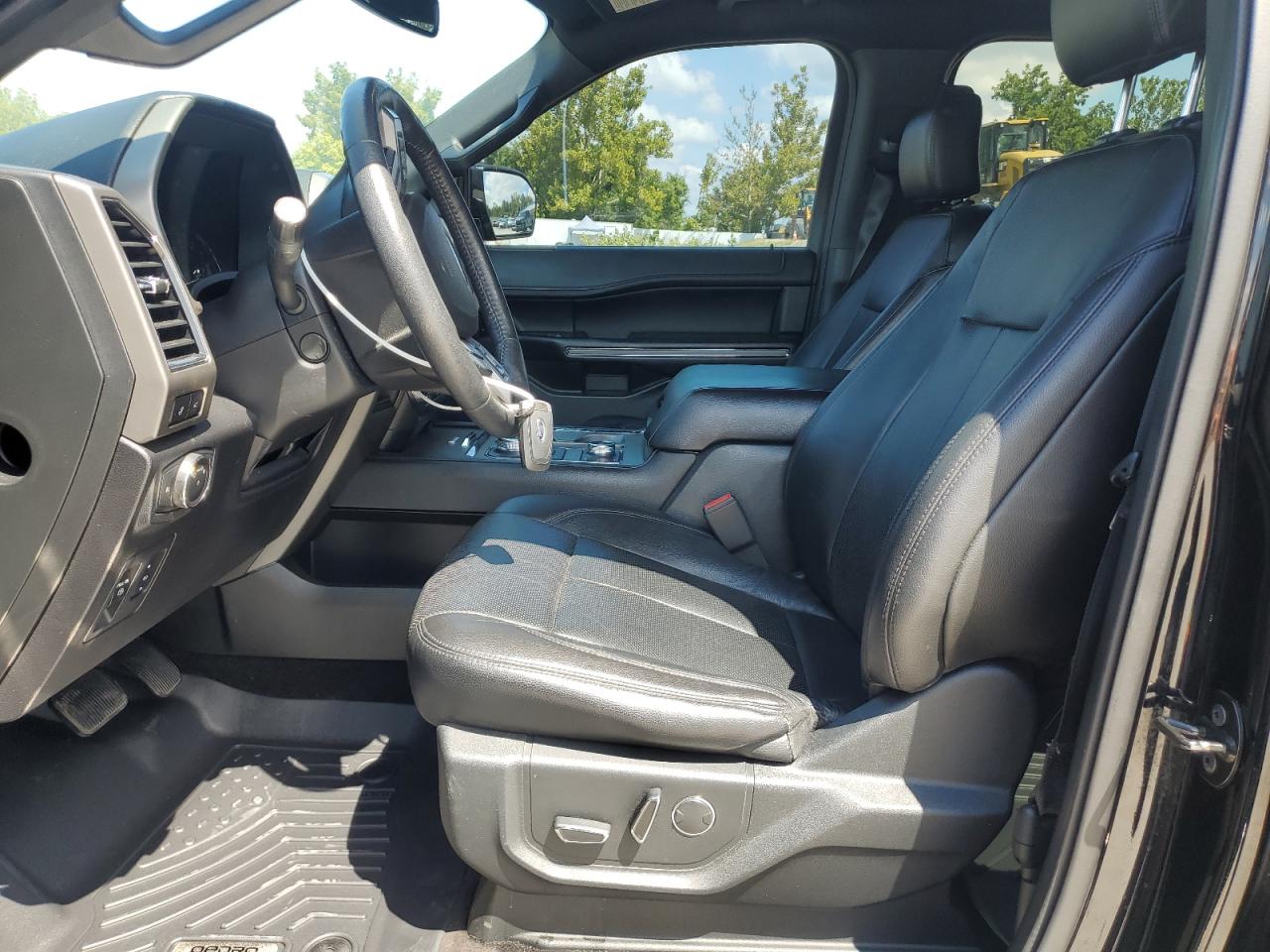 2018 Ford Expedition Xlt VIN: 1FMJU1JT2JEA19611 Lot: 70262355