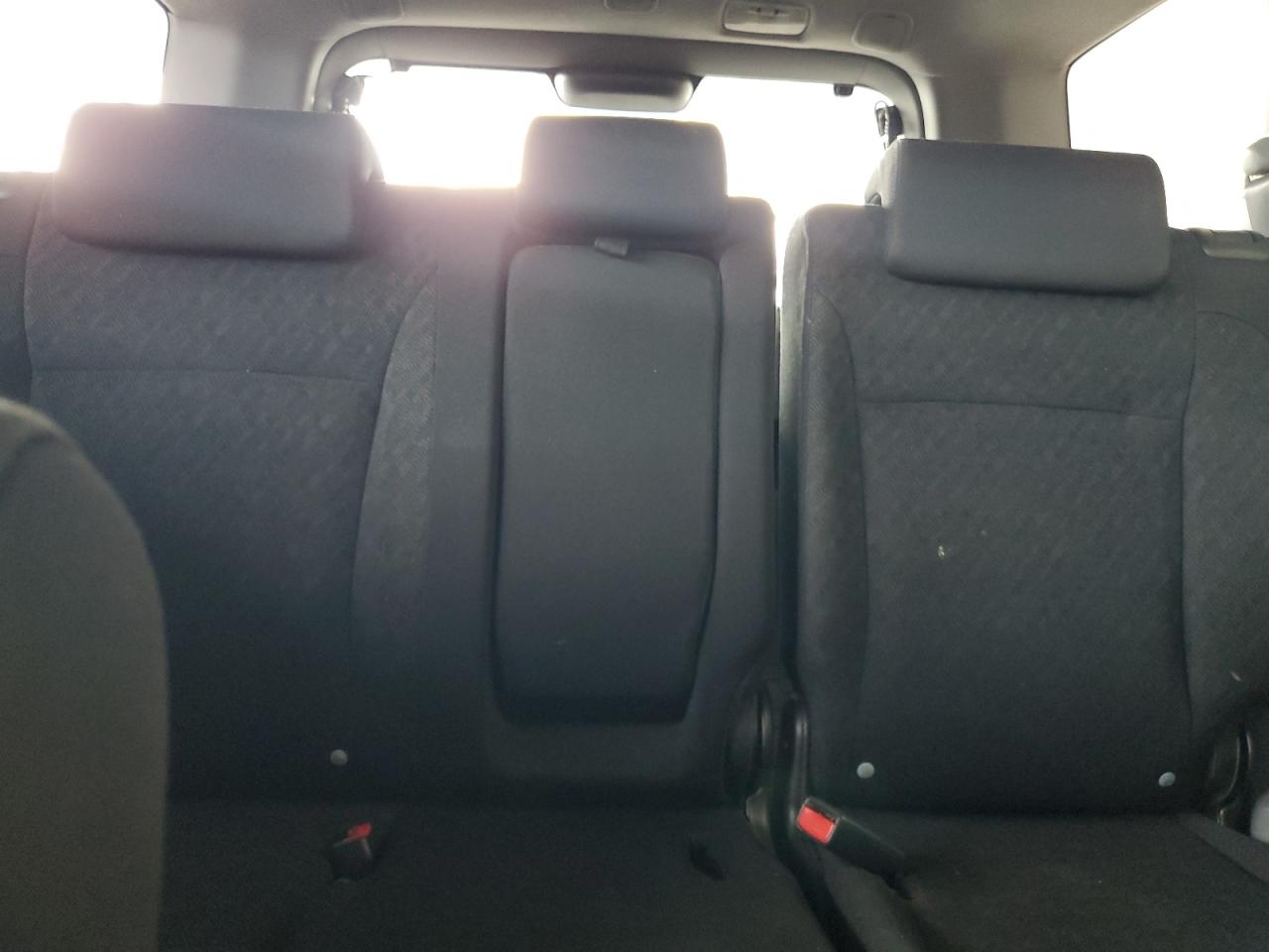 2005 Honda Cr-V Lx VIN: SHSRD68585U307660 Lot: 70289965