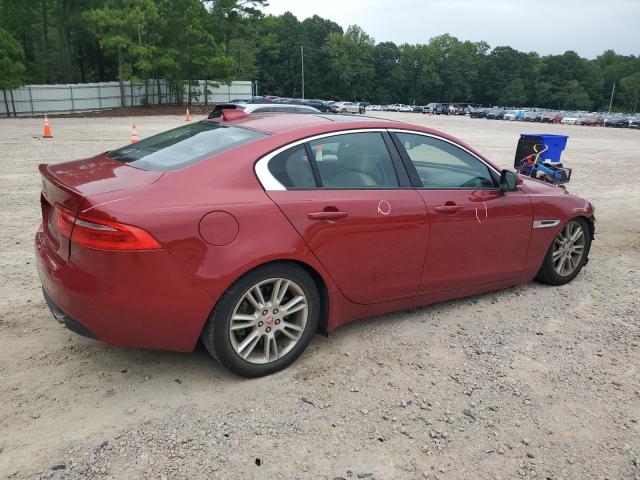  JAGUAR XE 2017 Красный
