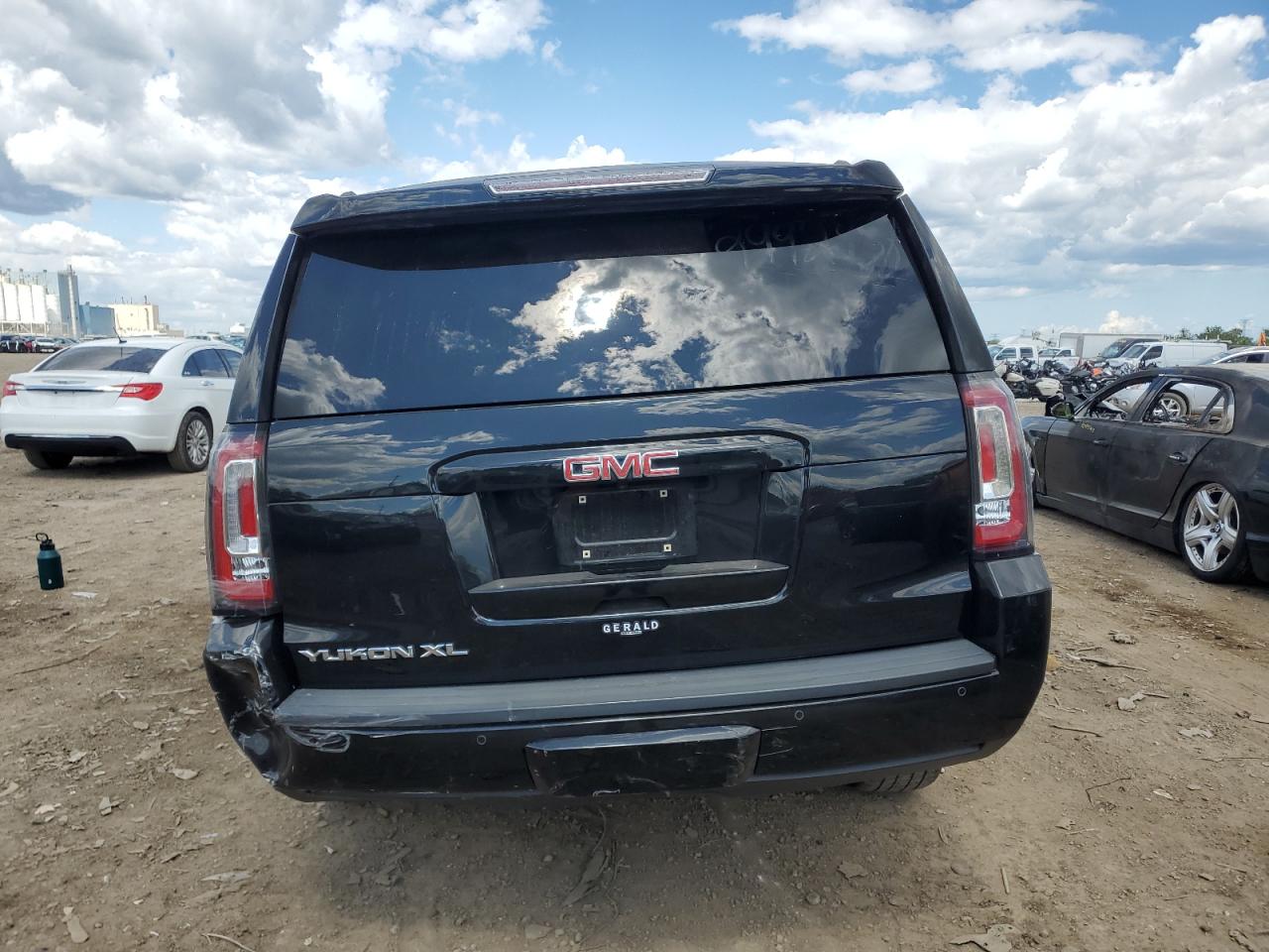 2015 GMC Yukon Xl K1500 Slt VIN: 1GKS2HKC9FR608164 Lot: 70513155