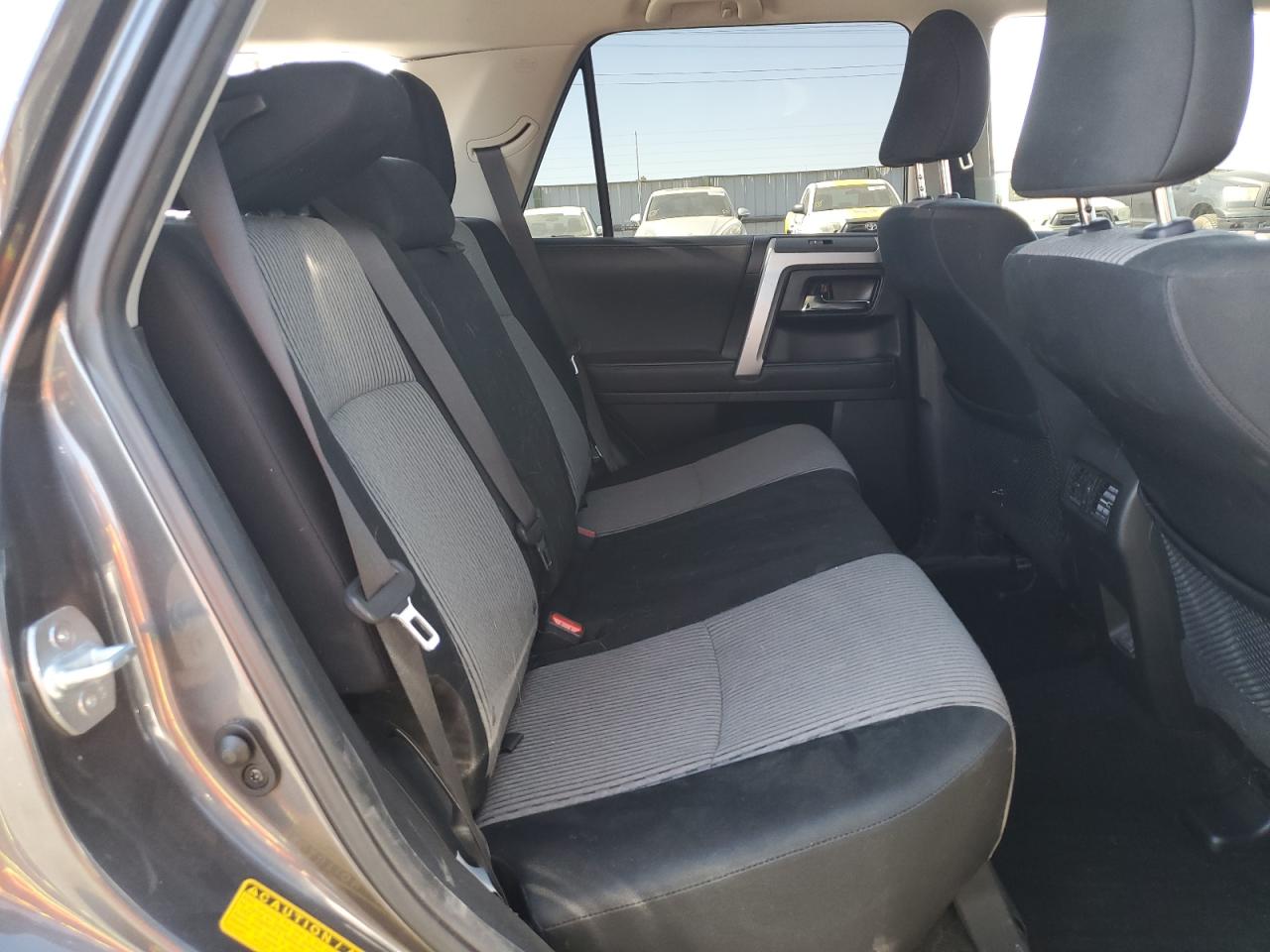 2020 Toyota 4Runner Sr5/Sr5 Premium VIN: JTEBU5JR2L5824561 Lot: 69844925