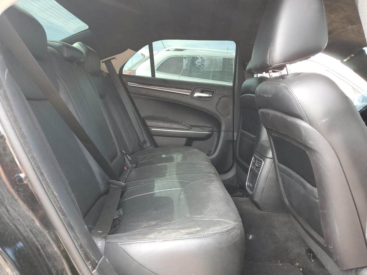 2015 Chrysler 300 Limited VIN: 2C3CCARG6FH757231 Lot: 69957435