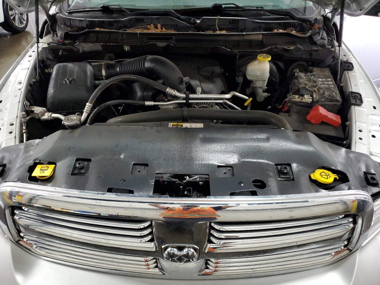 1C6RR7TTXHS694814 2017 Ram 1500 Slt