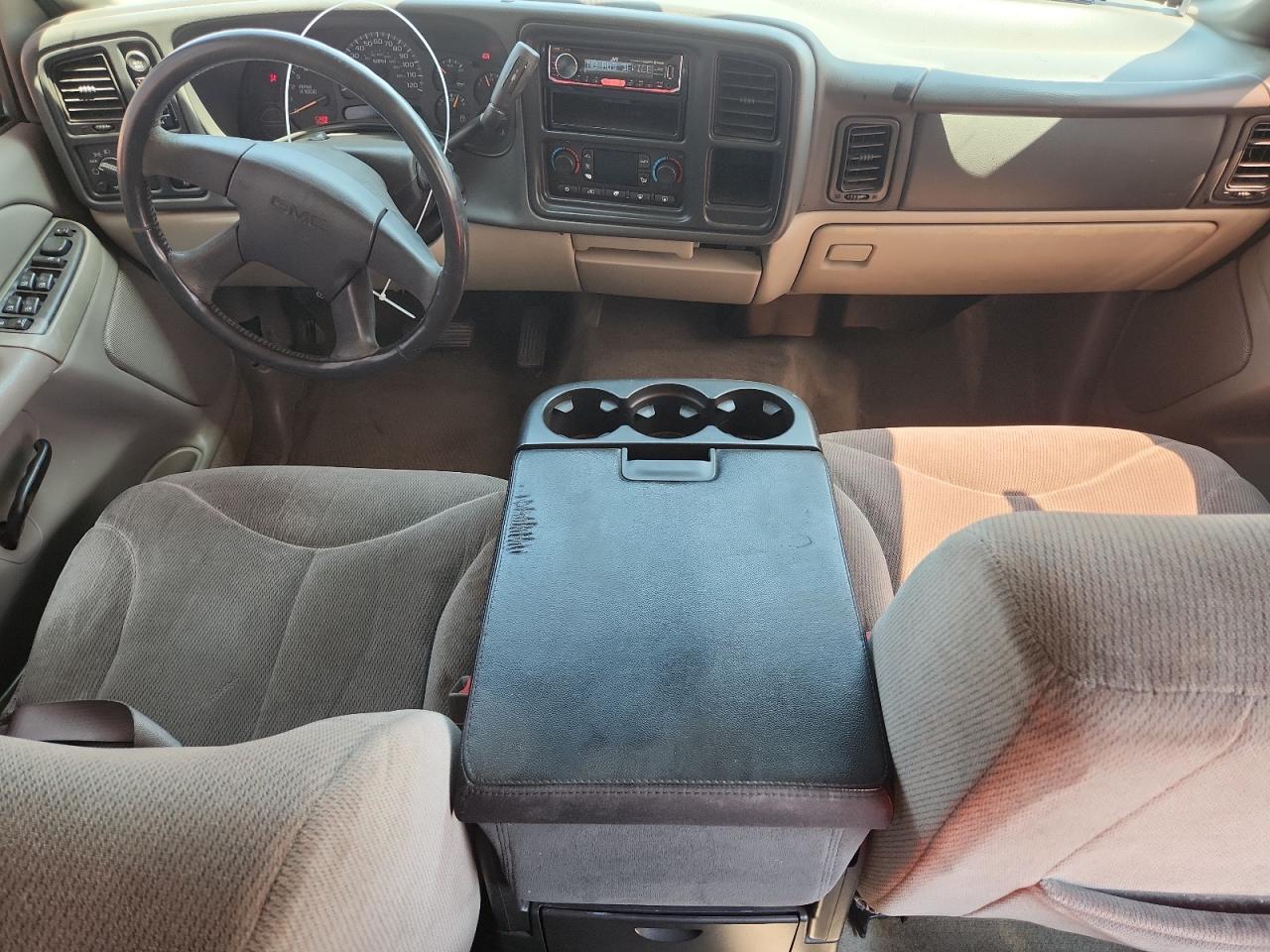 2004 GMC Yukon VIN: 1GKEK13VX4J298204 Lot: 68102615