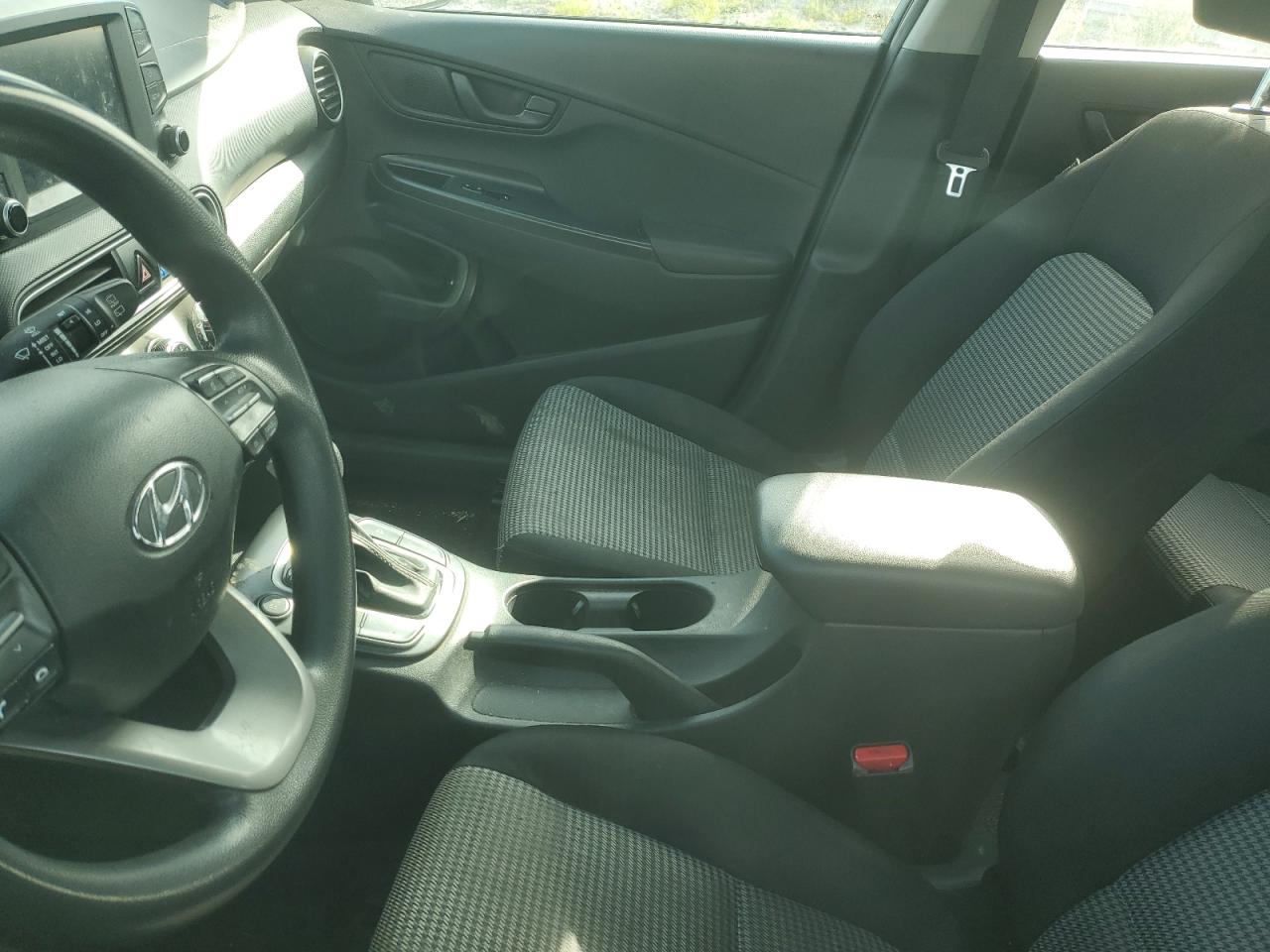 2020 Hyundai Kona Se VIN: KM8K12AA5LU440975 Lot: 69760345