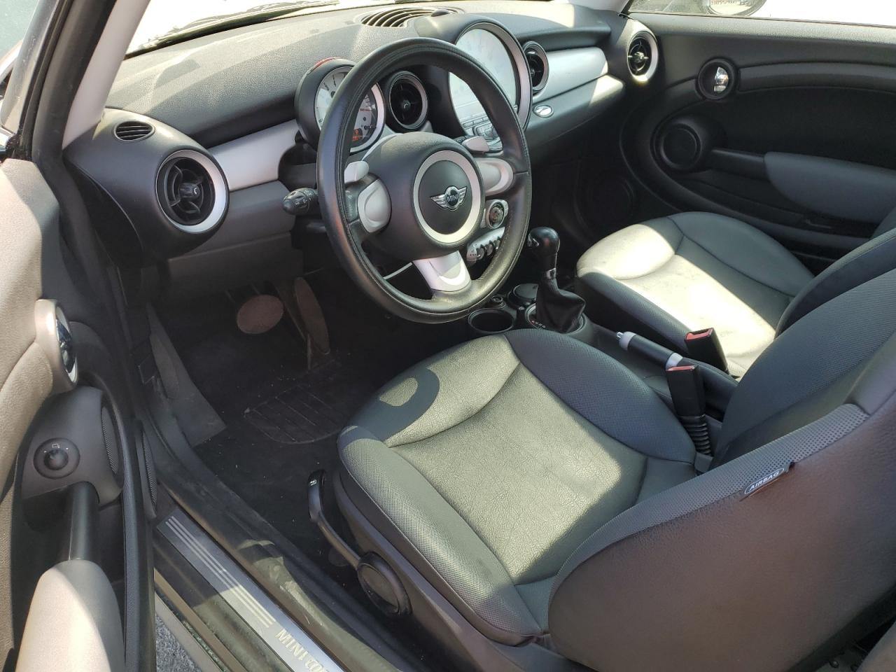 2007 Mini Cooper VIN: WMWMF33597TT59071 Lot: 70200075
