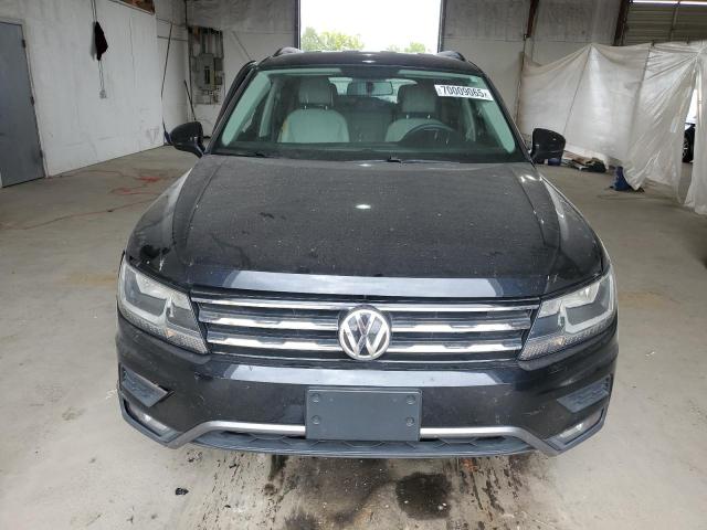  VOLKSWAGEN TIGUAN 2018 Черный