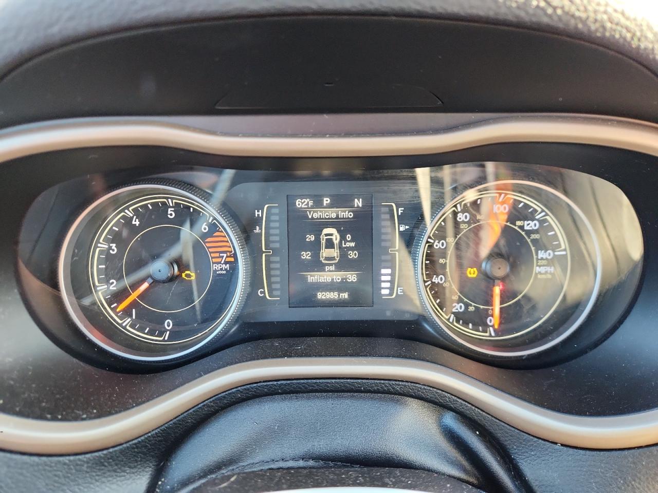 2017 Jeep Cherokee Latitude VIN: 1C4PJMCB8HW565184 Lot: 70175745