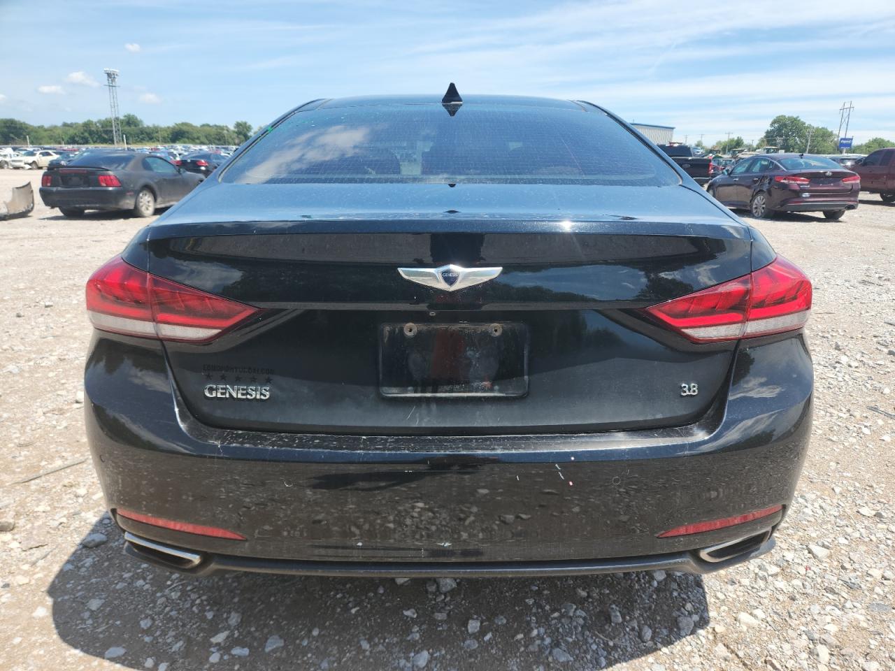 2015 Hyundai Genesis 3.8L VIN: KMHGN4JE4FU054867 Lot: 68545965