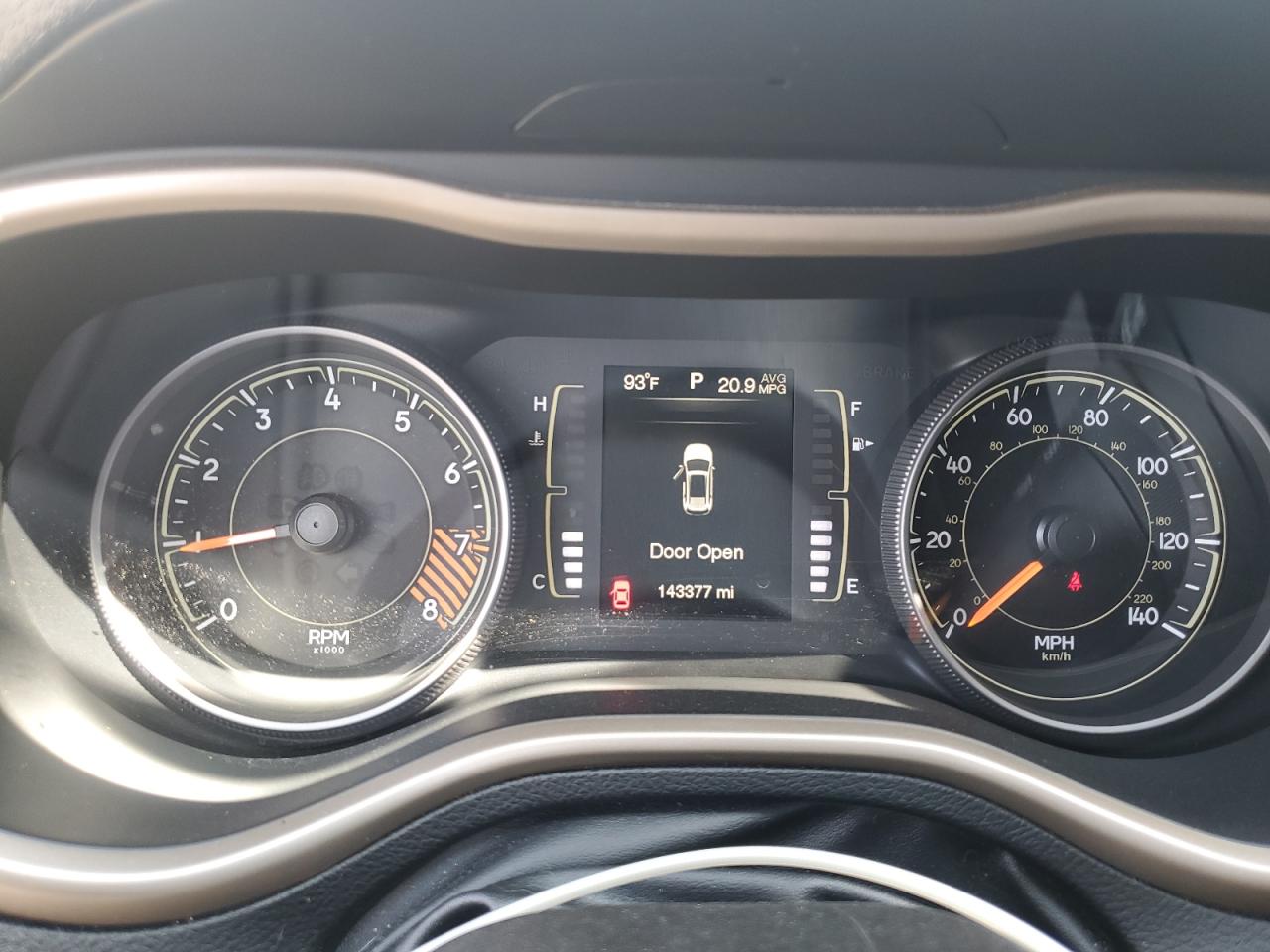 2015 Jeep Cherokee Latitude VIN: 1C4PJMCS3FW552405 Lot: 69652355