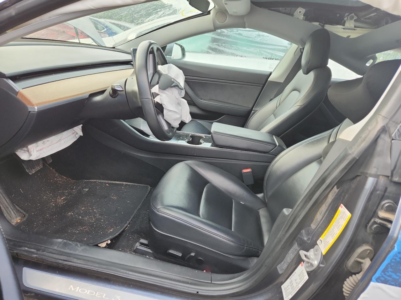 2018 Tesla Model 3 VIN: 5YJ3E1EB2JF185315 Lot: 70336185