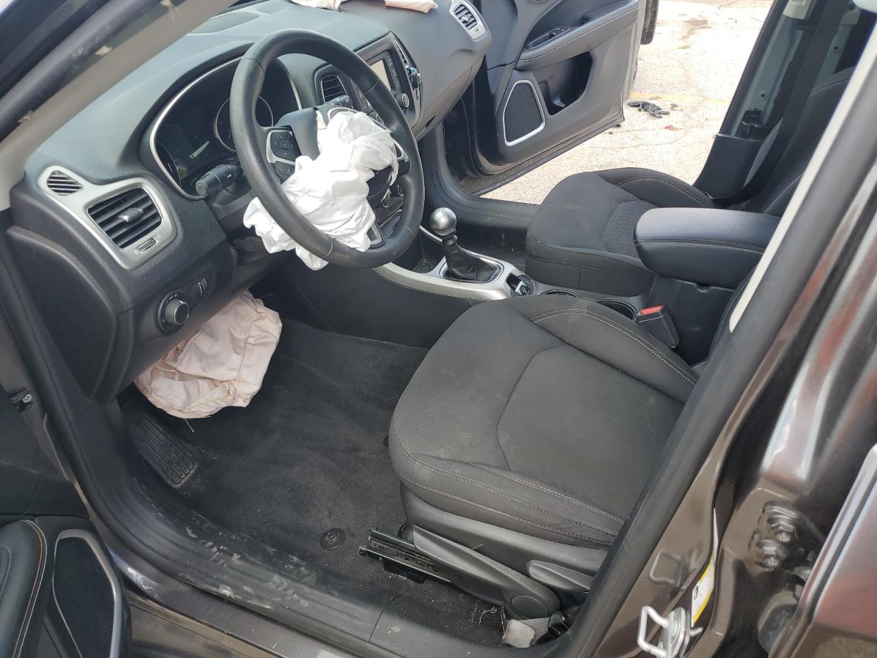 2018 Jeep Compass Sport VIN: 3C4NJCAB7JT328881 Lot: 70125555