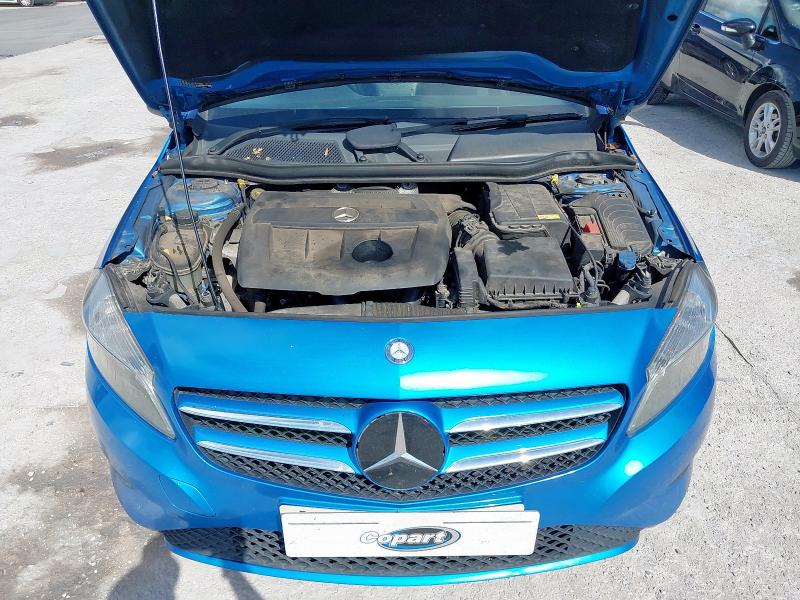 2014 MERCEDES BENZ A180 SE EC