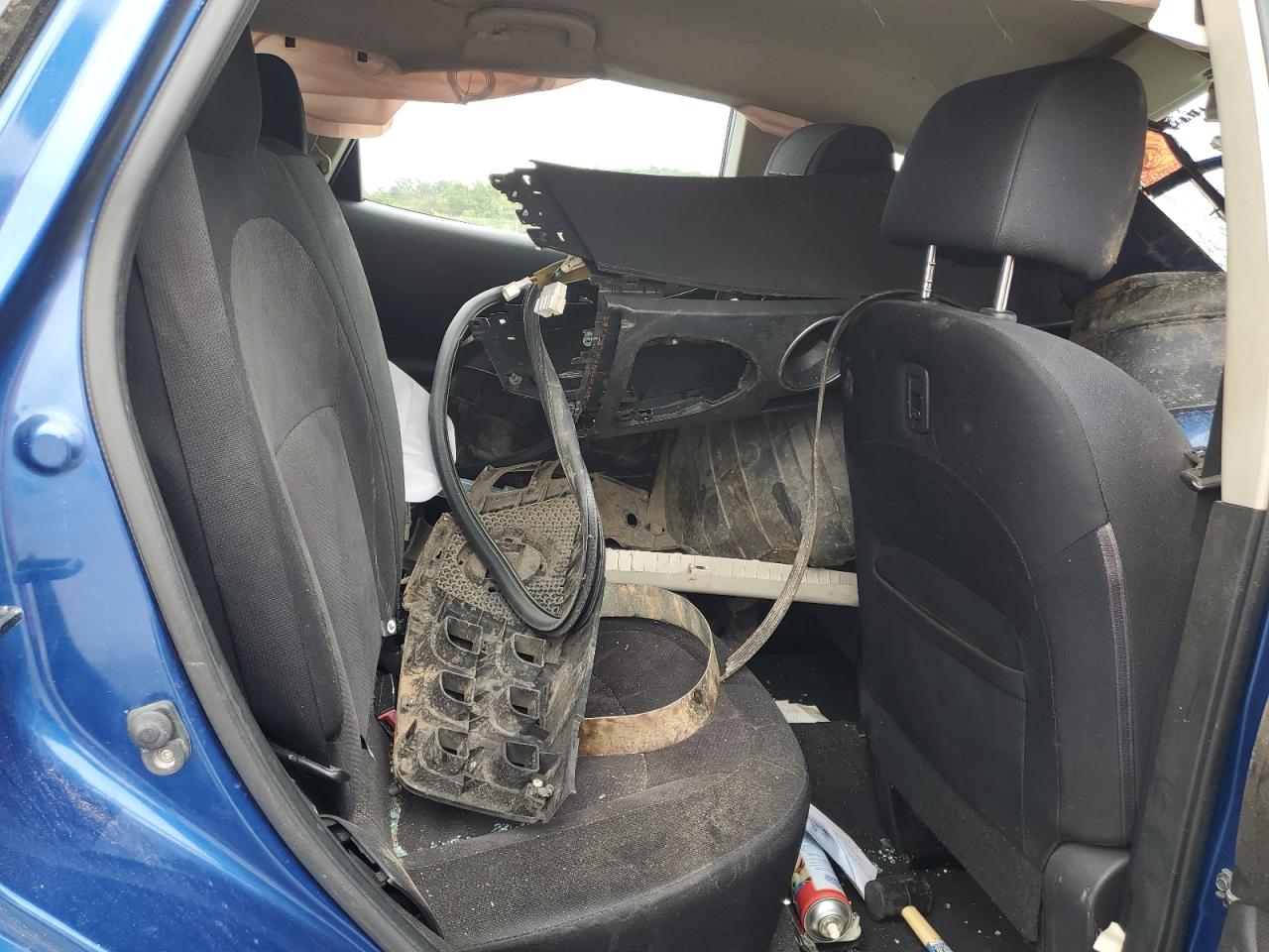 2011 Nissan Rogue S VIN: JN8AS5MV0BW251848 Lot: 69245275